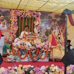 धर्म नगरी खरसिया में उमड़ा भक्ति का महासागर हरिओम कीर्तन महिला मंडली की संगीतमय श्रीमद्भागवत कथा का भव्य शुभारंभ वृंदावन से दीक्षित पं. ईश्वर शर्मा के मुख से बह रही भागवत गंगा